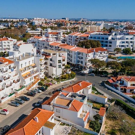 Typical T2 In Albufeira W/ Balcony By Lovelystay Zewnętrze zdjęcie